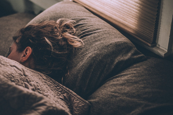 Pourquoi le magnésium aide à dormir